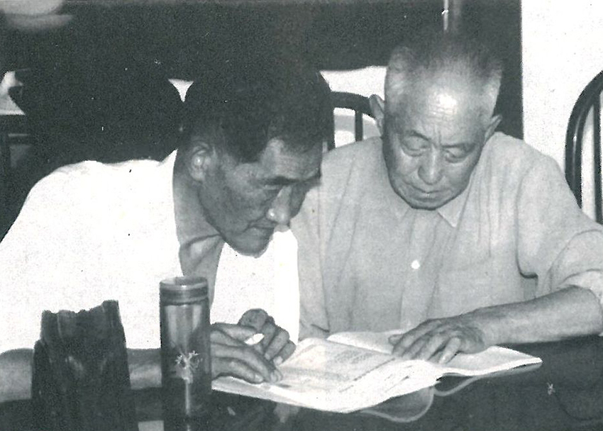 德纵、乃汜认真推敲先贤赞诗
